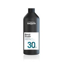 Creme oxidante à base de óleo 30 volumes - BlondStudio | L'Oréal Partner Shop