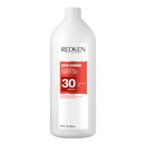 Developer Pro Oxide 30VOL - Descoloraçao e oxidantes By Redken | L'Oréal Partner Shop